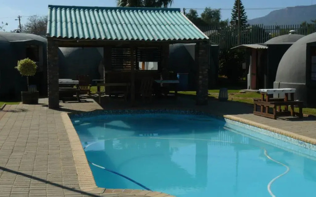 Klawer Hotel & Margo's Restaurant