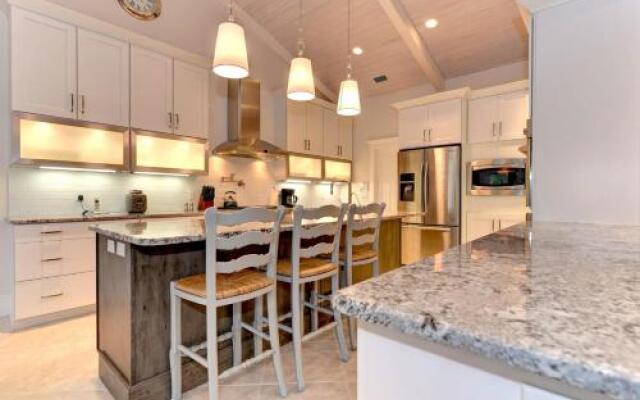 3 Oars 528 75th Street by RedAwning