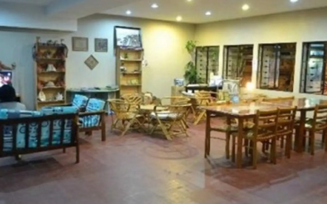 Summer Lodge