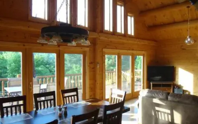 Lake Placid & Whiteface Grand Pines Lodge