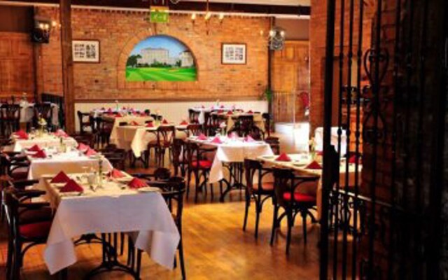 Dundrum House Hotel Golf & Leisure Resort