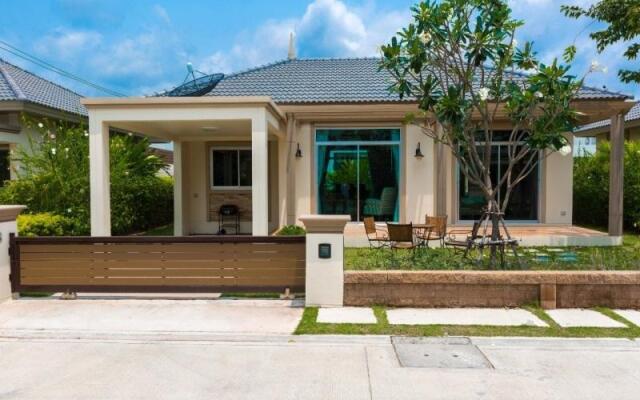 Casa Seaside Rayong Villa