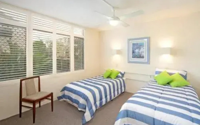 Warroo Apartments