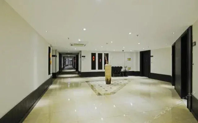 Guesthouse International Hotel Renaissance City