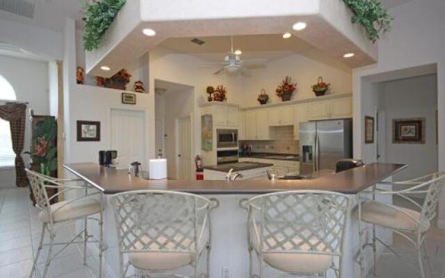 Waterfront Villa Sw Cape Id4012