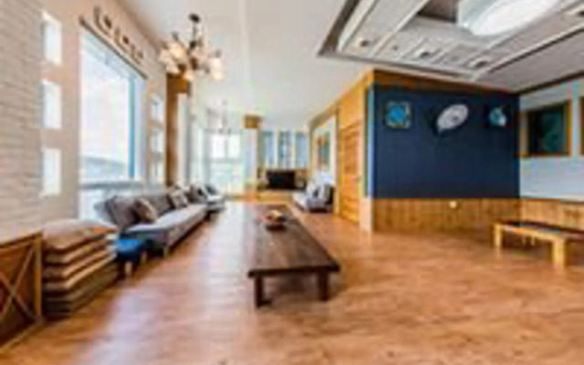 Yeosu White Village Pension