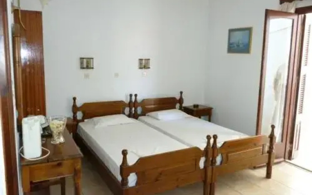 Pension Eleni Rooms