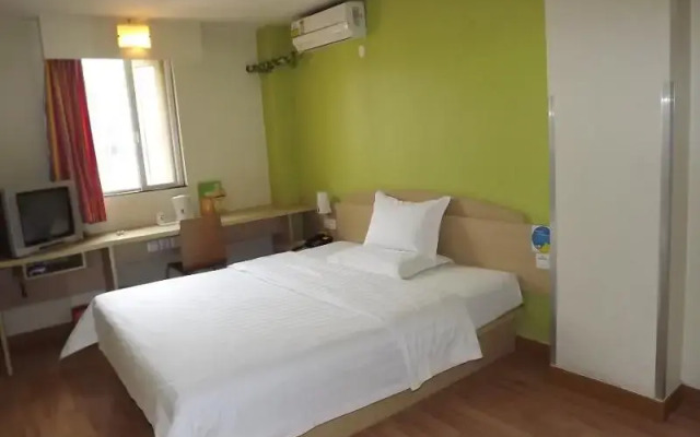 7 Days Inn Baoding Sunshine North Street Branch