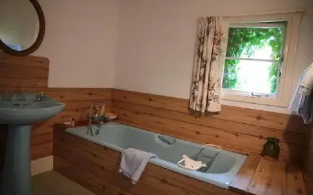 Crocnaraw Country House