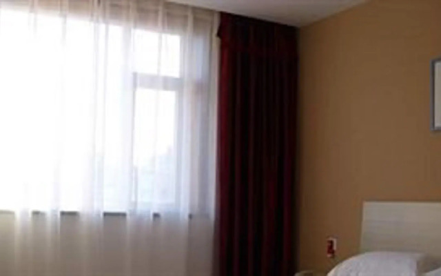 Super 8 Shenyang Chang Jiang Bei Jie
