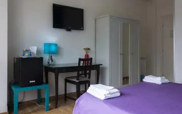 Bed  Breakfast Metropolis