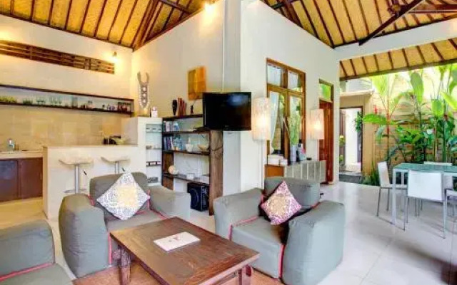 Villa Taman Rahasia