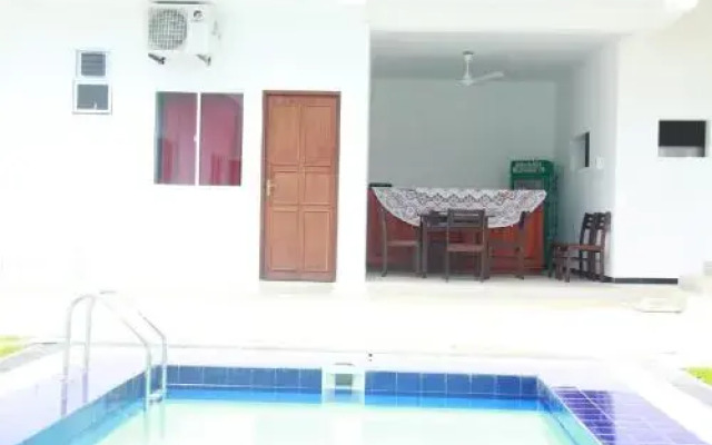 Sea Breeze Hotel