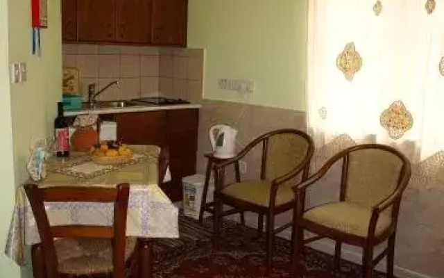 Iosiphis Stonebuilt House