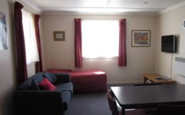 Garden Grove Motel and Apartments