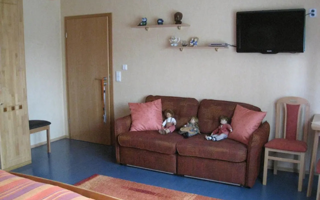 Eifelferien - Gaestezimmer, Ferienwohnungen - Haus Eden