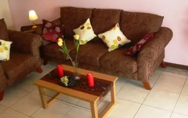Lanai Gurney Corporate Suites