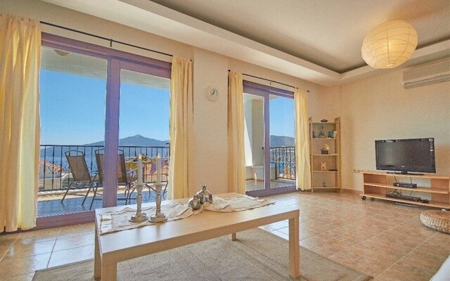 Villa Maia 2 by Akdenizvillam