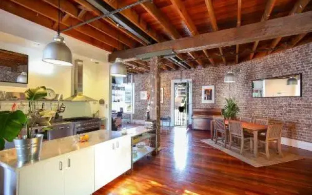 Sydney centre loft, New York style