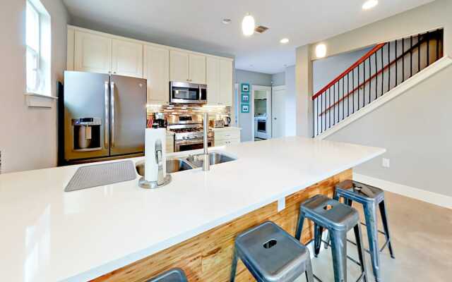 Eastside Escape - 4 Br Home