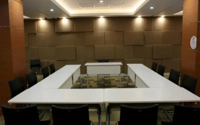 Grand Citihub Hotel @Kartini