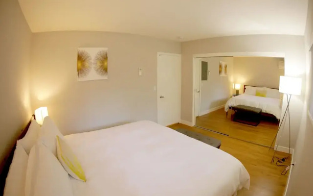Kasa Mountain View Apartments