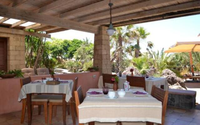 Ilha Preta Bed & Breakfast