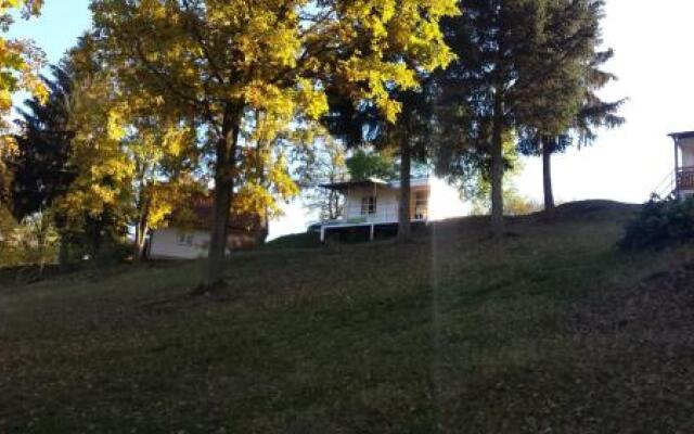 Chaty U Vody Hracholusky