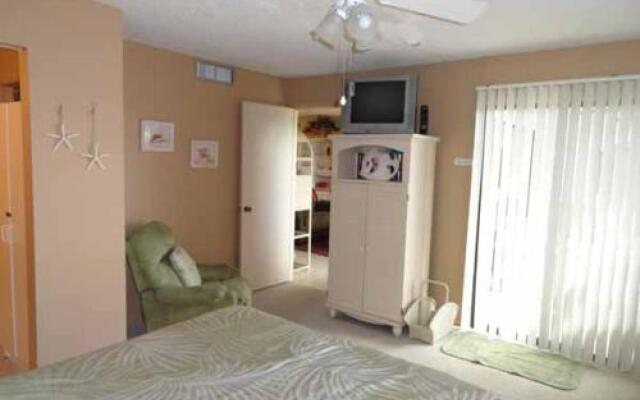 Ocean Park Terrace 202 by RedAwning