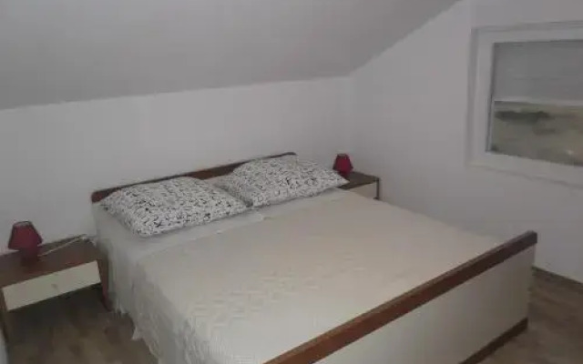 Apartment Elza