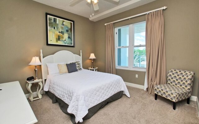 Wharf 412 - 2 Br condo