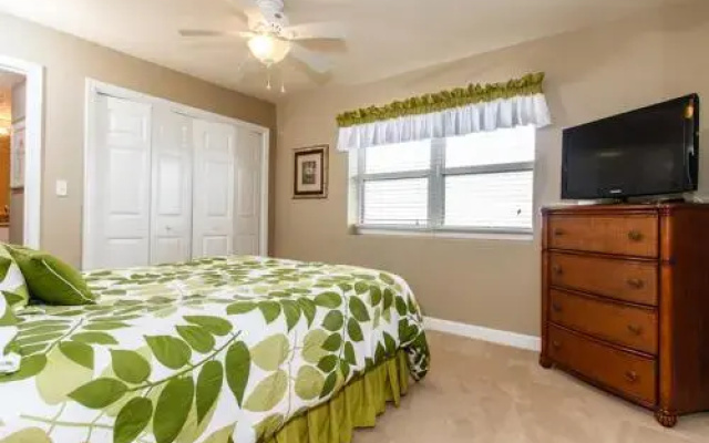Pelican Isle 401 by RedAwning