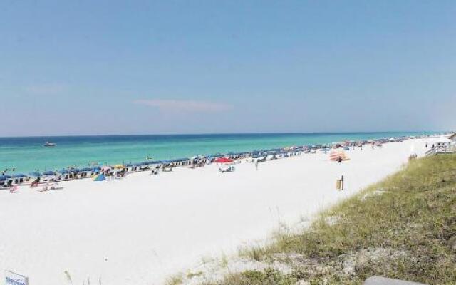 Ariel Dunes I 707 by Realjoy