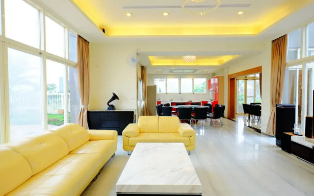 Villa 79