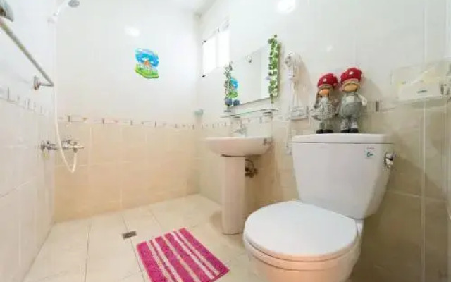 Elisa House