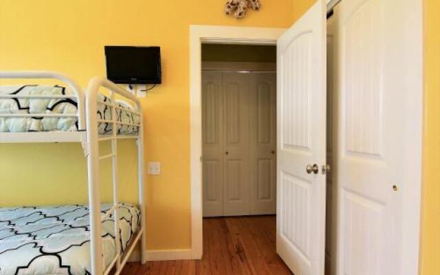 Sunny Side Up 4Br Home