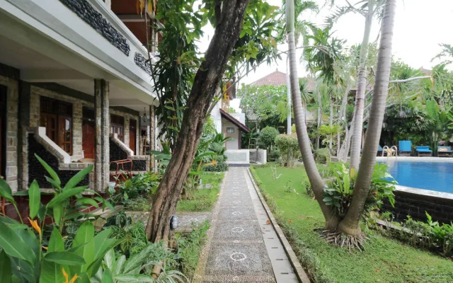 Airy Buleleng Laviana Kalibukbuk Singaraja Bali