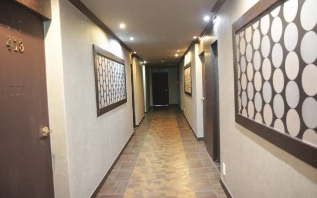 UN Tourist Hotel