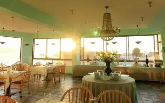 Hotel Rocas de Bahía