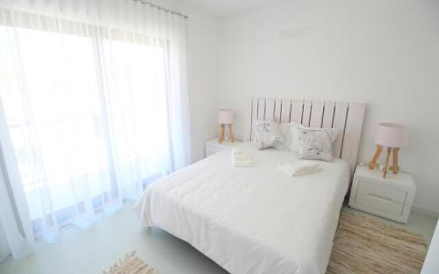 Janelas de Salir- Holiday Apartments - By SCH