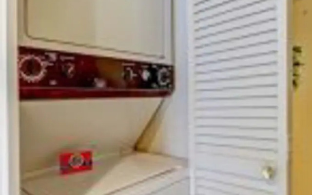 Affordable Condo with Amazing Ocean View by RedAwning