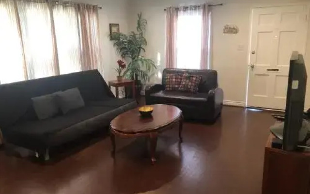 Center of the Valley one Bedroom