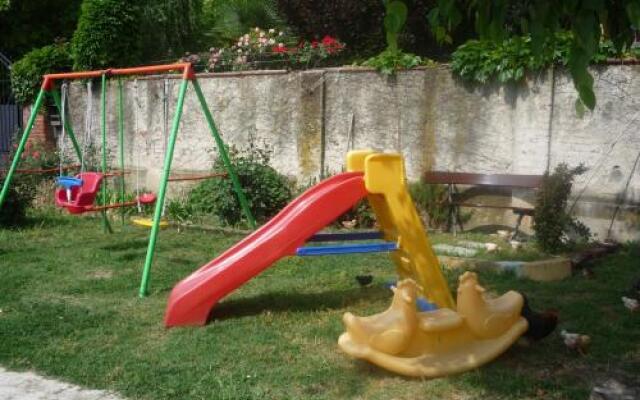 LAdele Bed & Breakfast