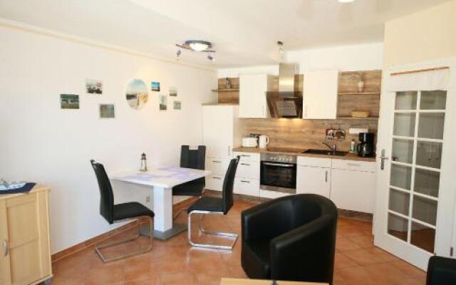 Ferienwohnung am Mönchgraben mit Balkon