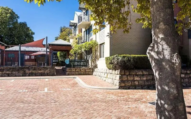 Subiaco Village 28