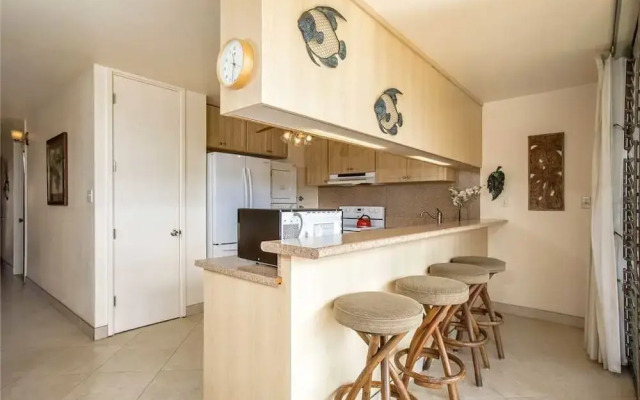 Maui Parkshore 302 - 2 Br Condo