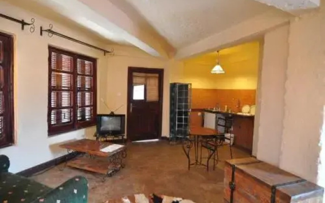 Arequ Guest House