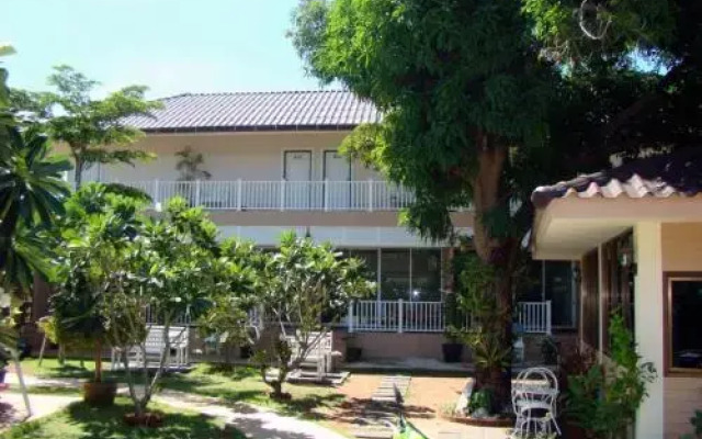 Seabeach Guest House Branch 3