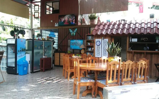 Coyaba Tropical Elegant Adult Guesthouse