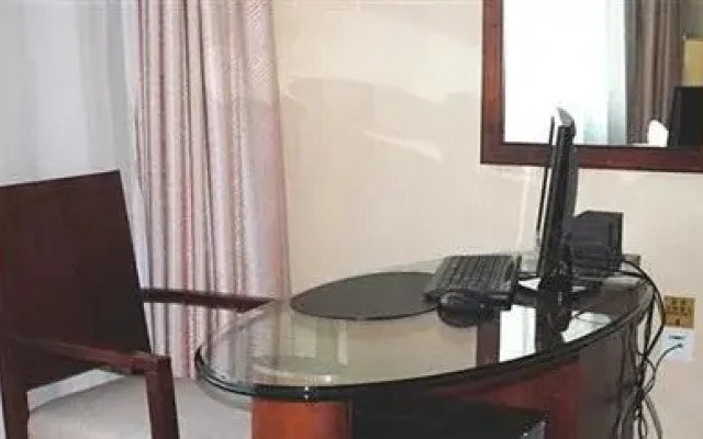 Yingkou Guomao Hotel